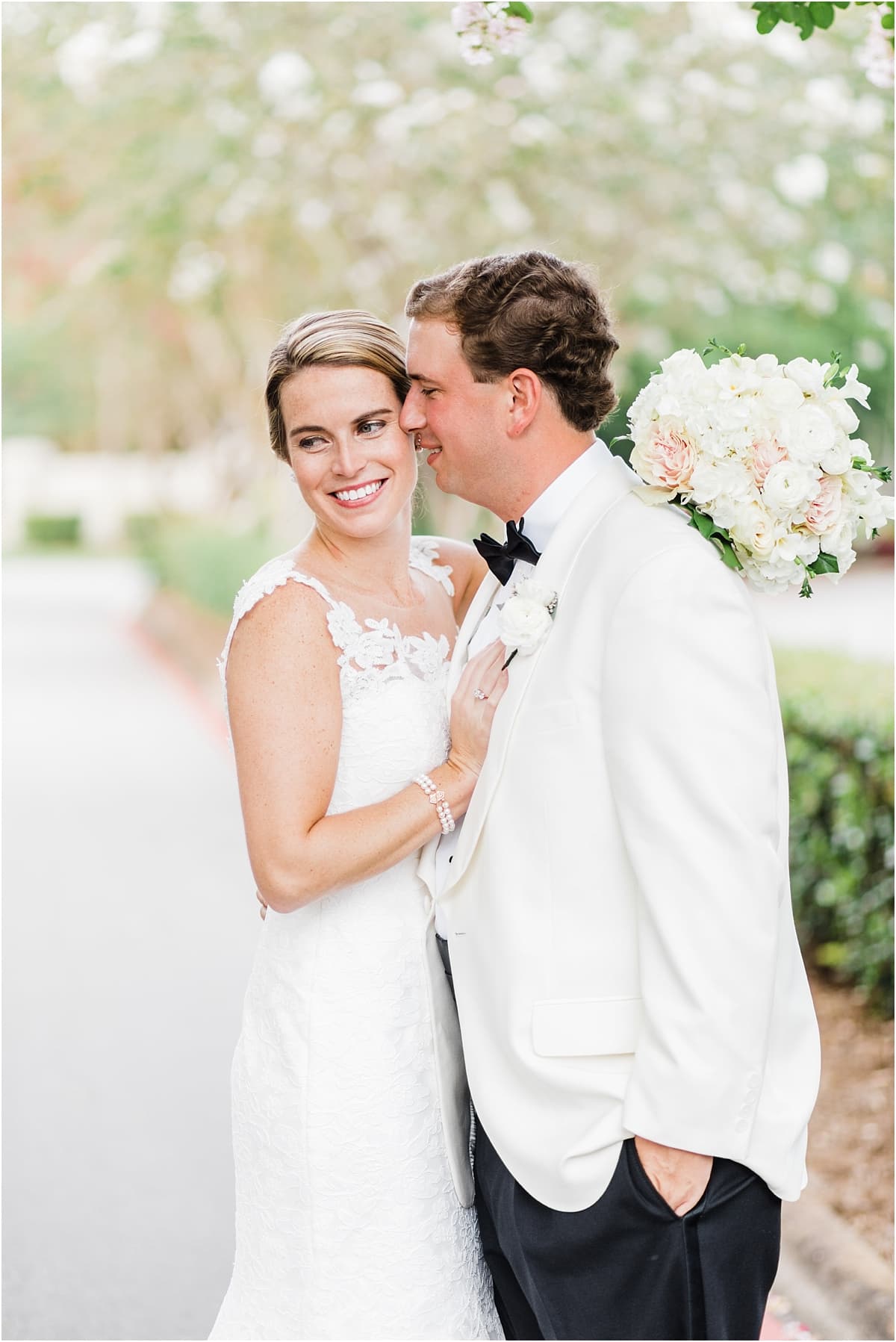 Mobile Country Club Wedding Photographer
