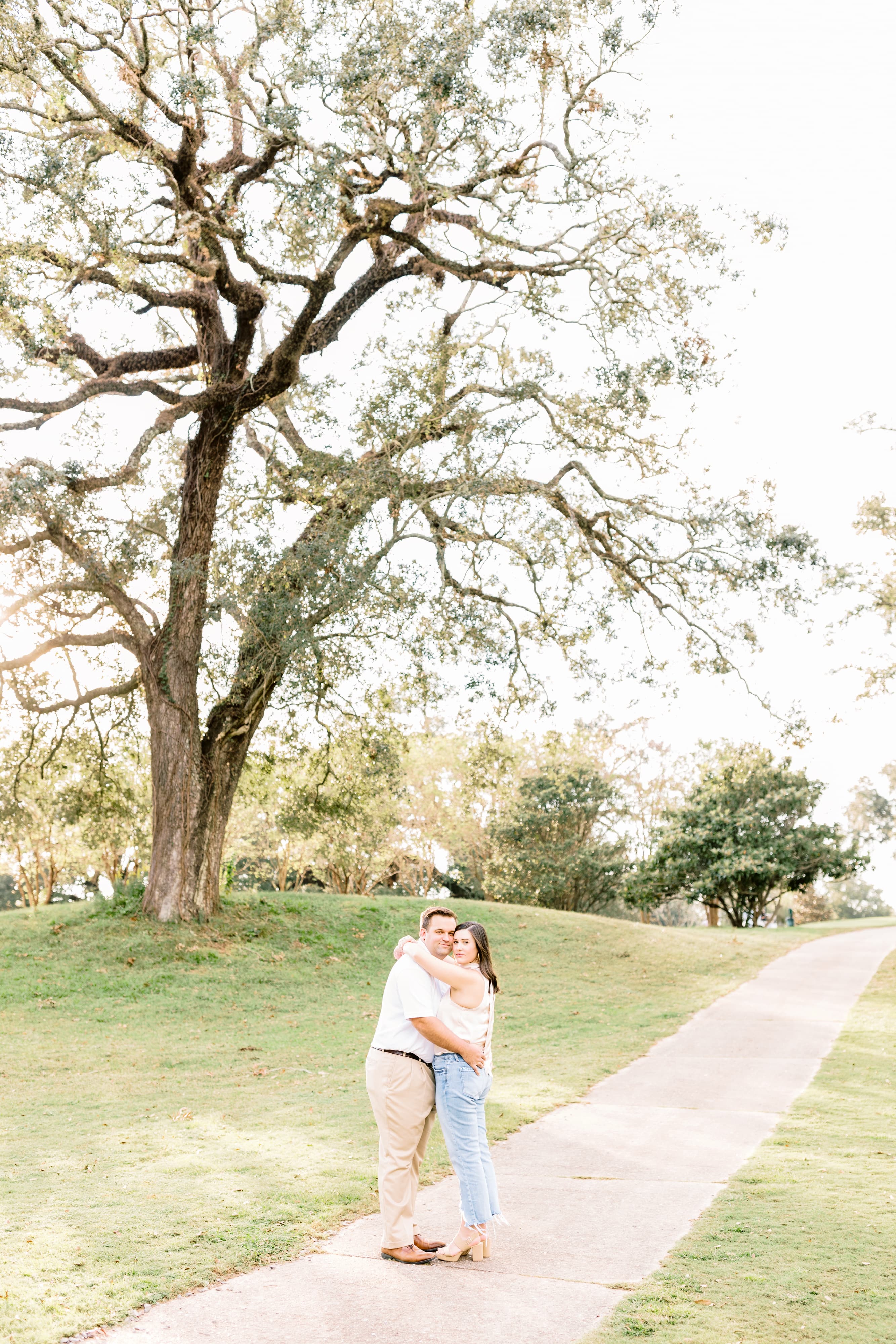 Springhill College Engagement Session in Mobile, Alabama — Jennie Tewell Photography