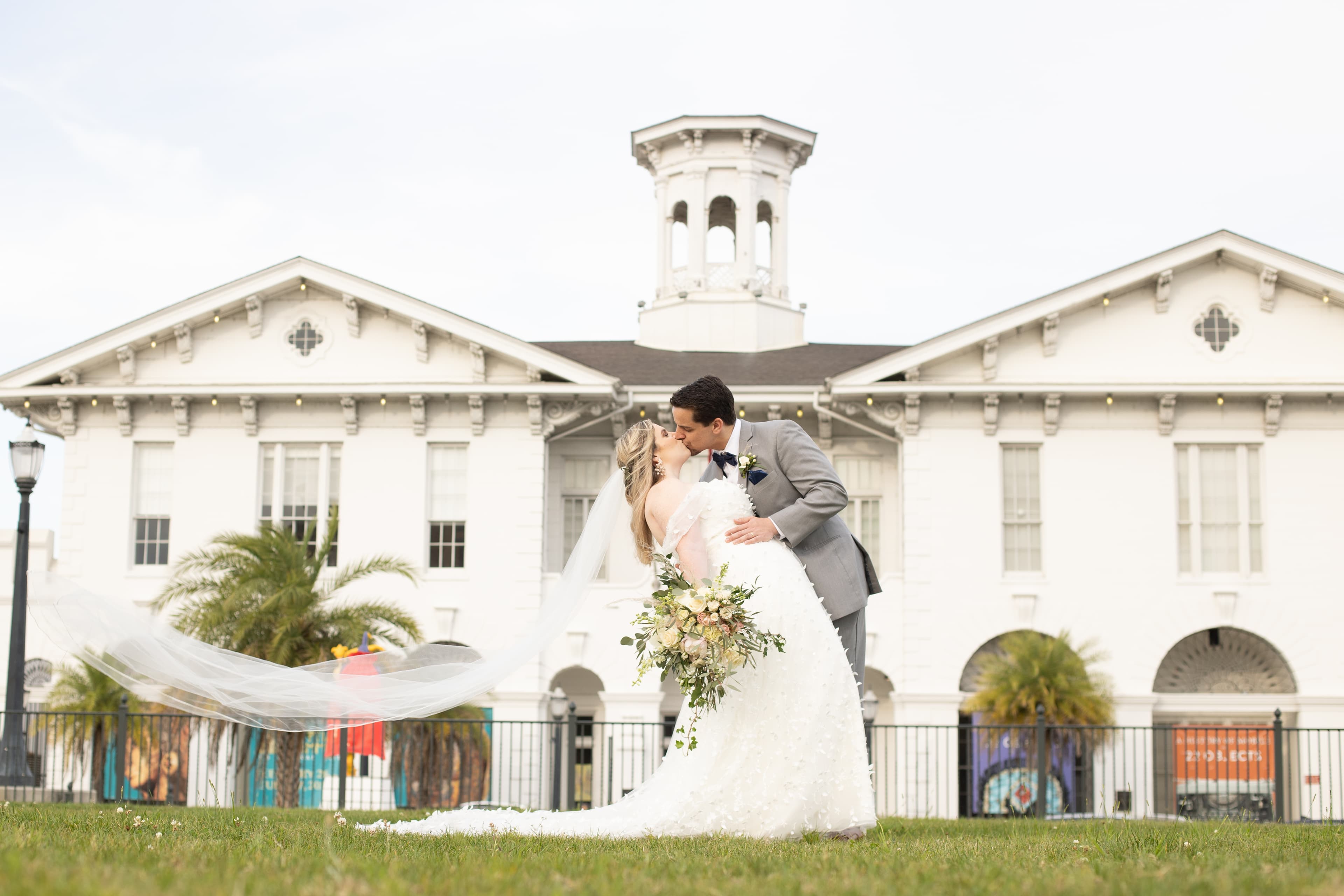 History Museum of Mobile Wedding in Mobile, Alabama — Jennie Tewell Photography
