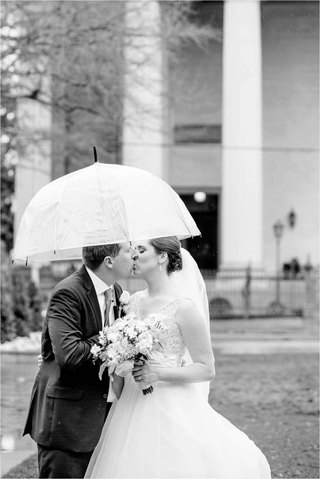 Ezell House and Mobile Alabama Cathedral Wedding Jennie Tewell Photography 0031