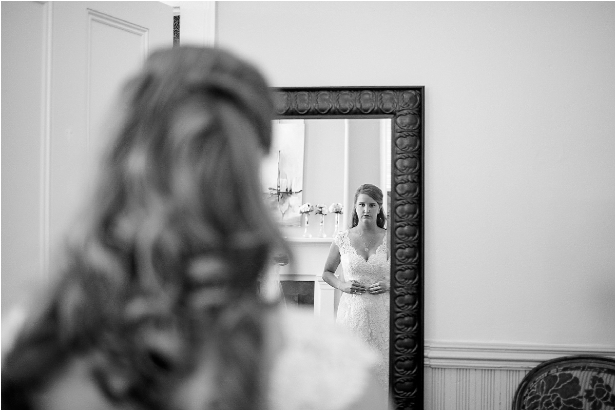 Mobile Outdoor Wedding Photographer