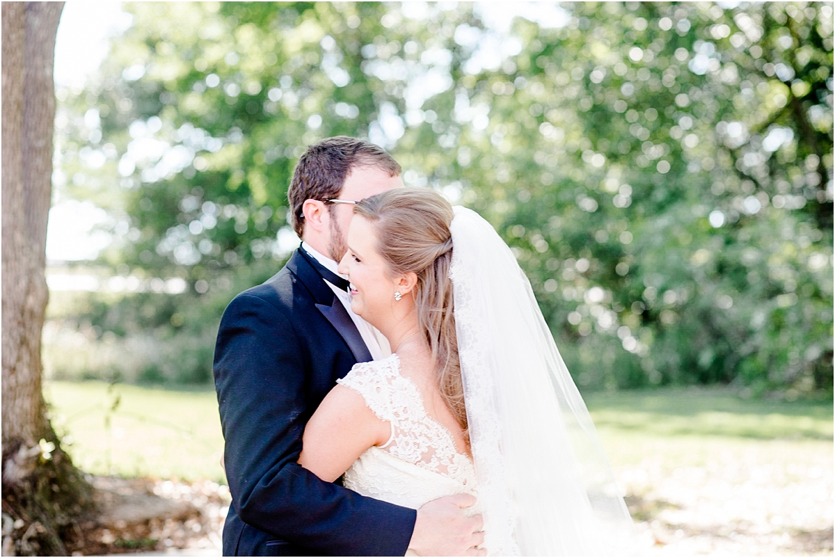 Mobile Outdoor Wedding Photographer