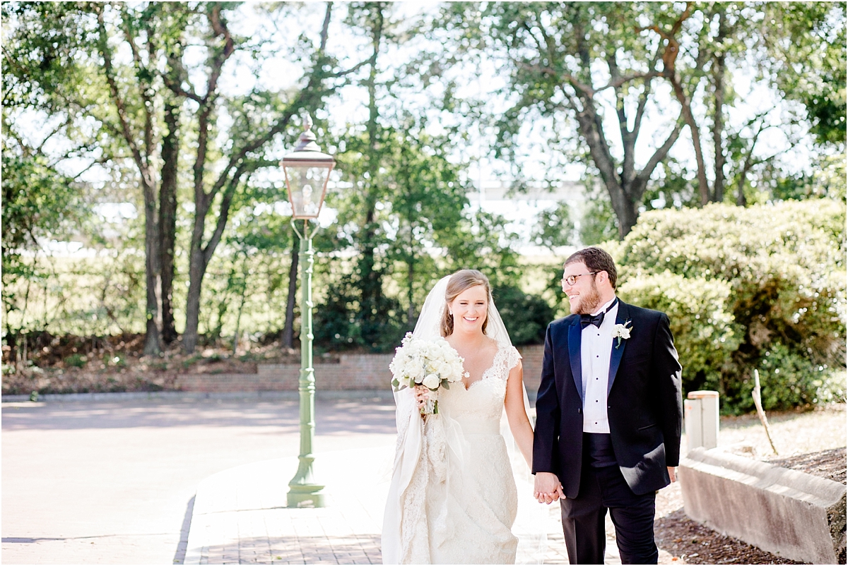 Mobile Outdoor Wedding Photographer