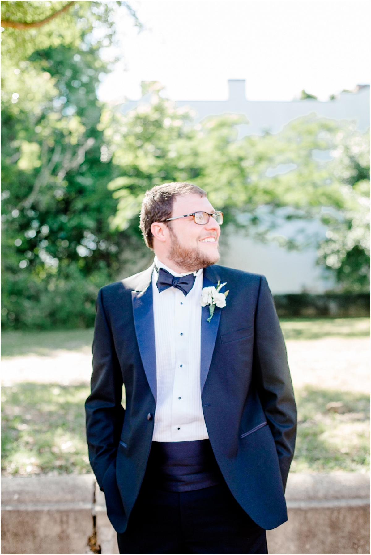 Mobile Outdoor Wedding Photographer
