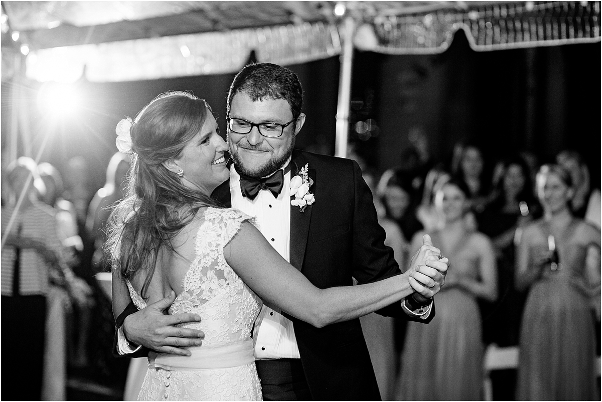 Mobile Outdoor Wedding Photographer