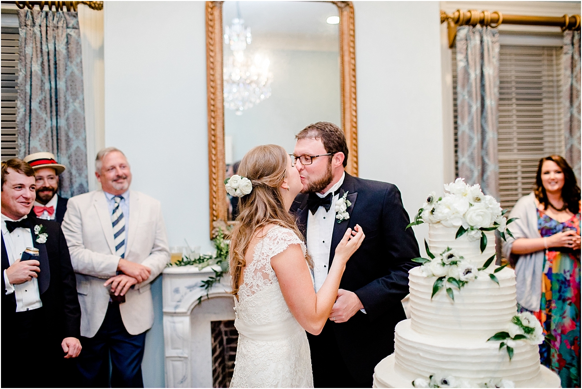 Mobile Outdoor Wedding Photographer