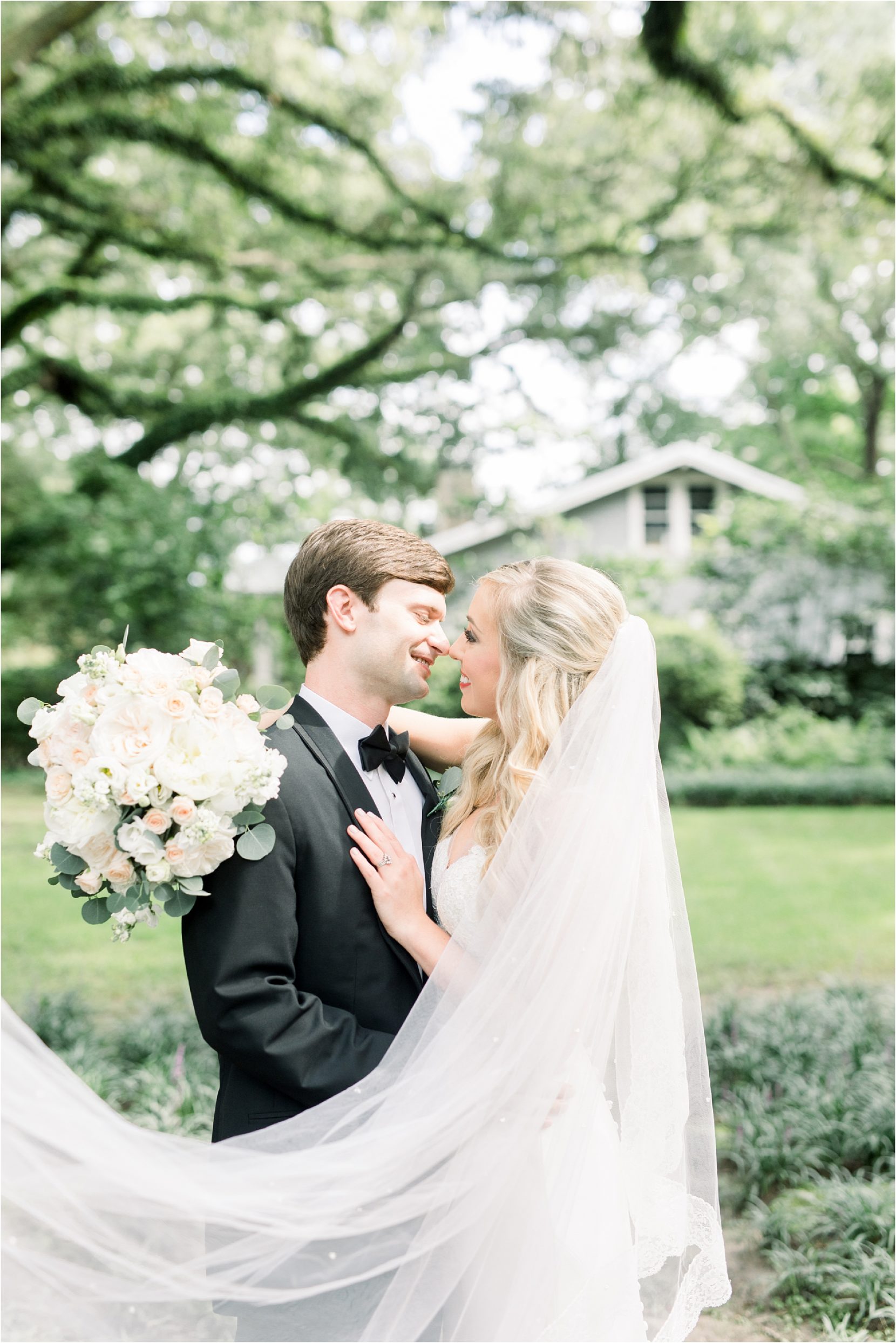 Mobile Alabama Wedding Photographer Jennie Tewell Photographer Cathedral of Immaculate Conception Richards DAR House Alabama Wedding Photographer 0012
