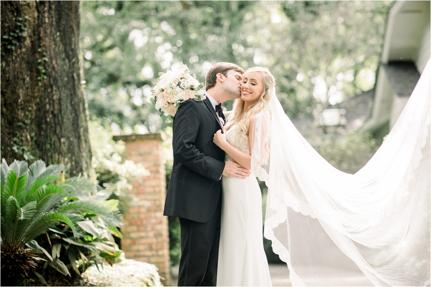 Mobile Alabama Wedding Photographer Jennie Tewell Photographer Cathedral of Immaculate Conception Richards DAR House Alabama Wedding Photographer 0019